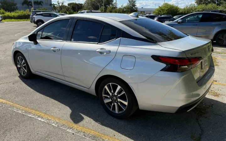 Nissan Versa - Imagem 5