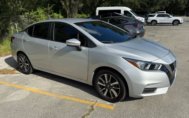Nissan Versa - Imagem 9