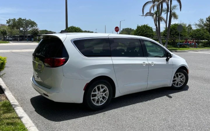 Chrysler Voyager - Imagem 5