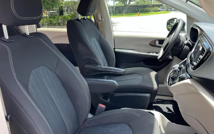 Chrysler Voyager - Imagem 13