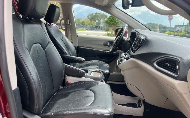 Chrysler Pacifica - Imagem 11