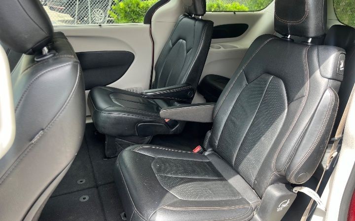 Chrysler Pacifica - Imagem 10